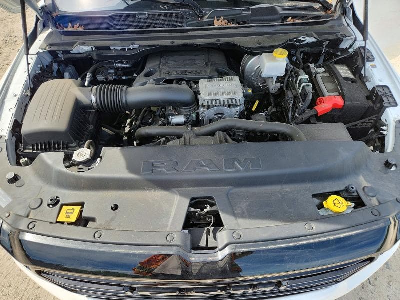 2024 RAM 1500 LIMITED 11