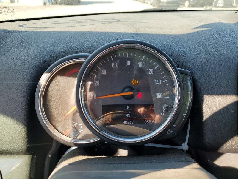 2019 MINI COOPER COUNTRYMAN 9