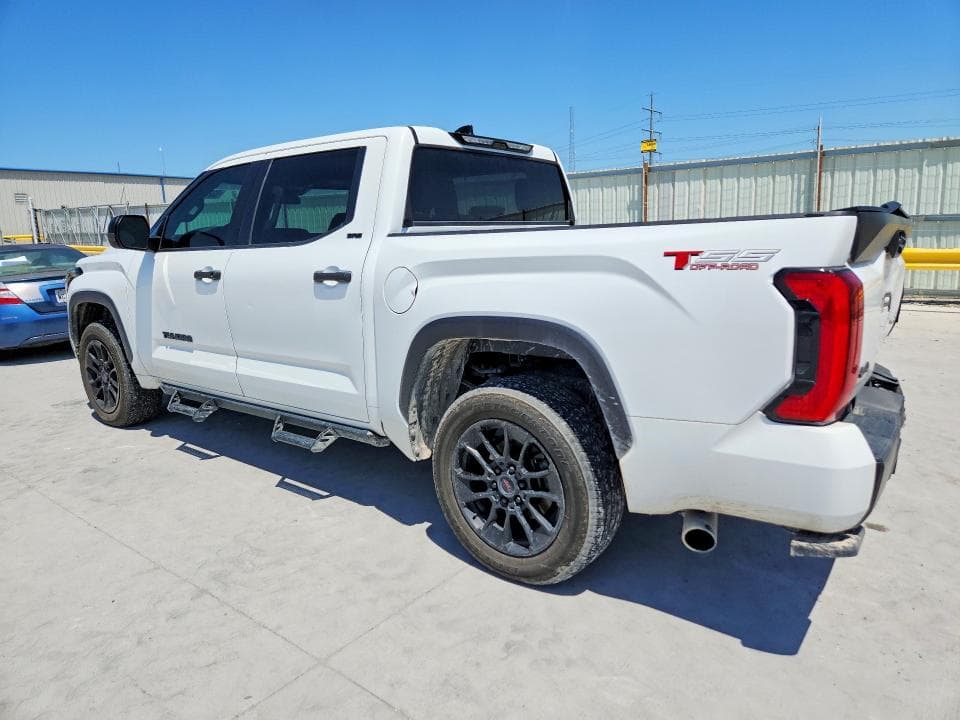 2023 TOYOTA TUNDRA SR5 2