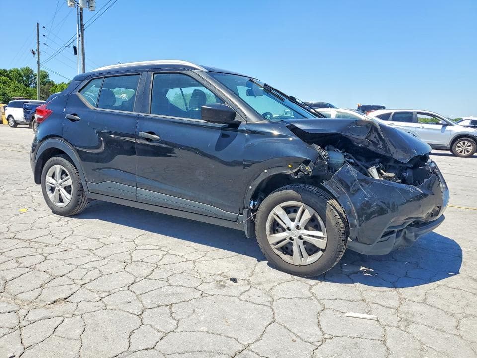 2019 NISSAN KICKS S 4
