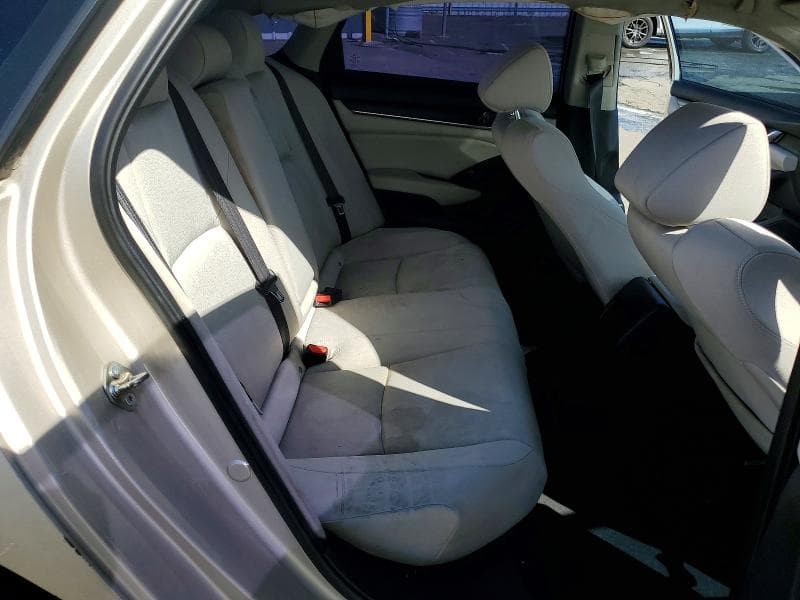 2018 HONDA ACCORD LX 10