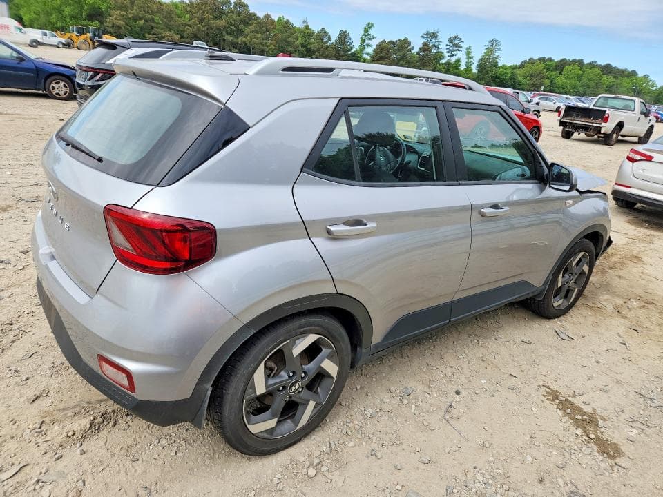 2023 HYUNDAI VENUE SEL 3