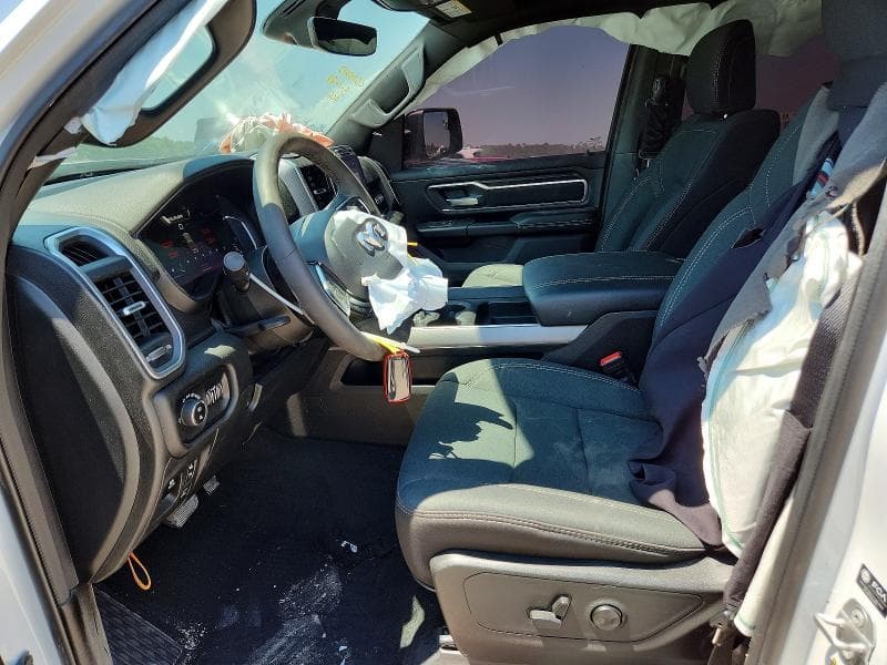 2025 RAM 1500 BIG HORN 7