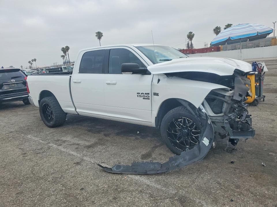 2019 RAM 1500 CLASSIC SLT 4