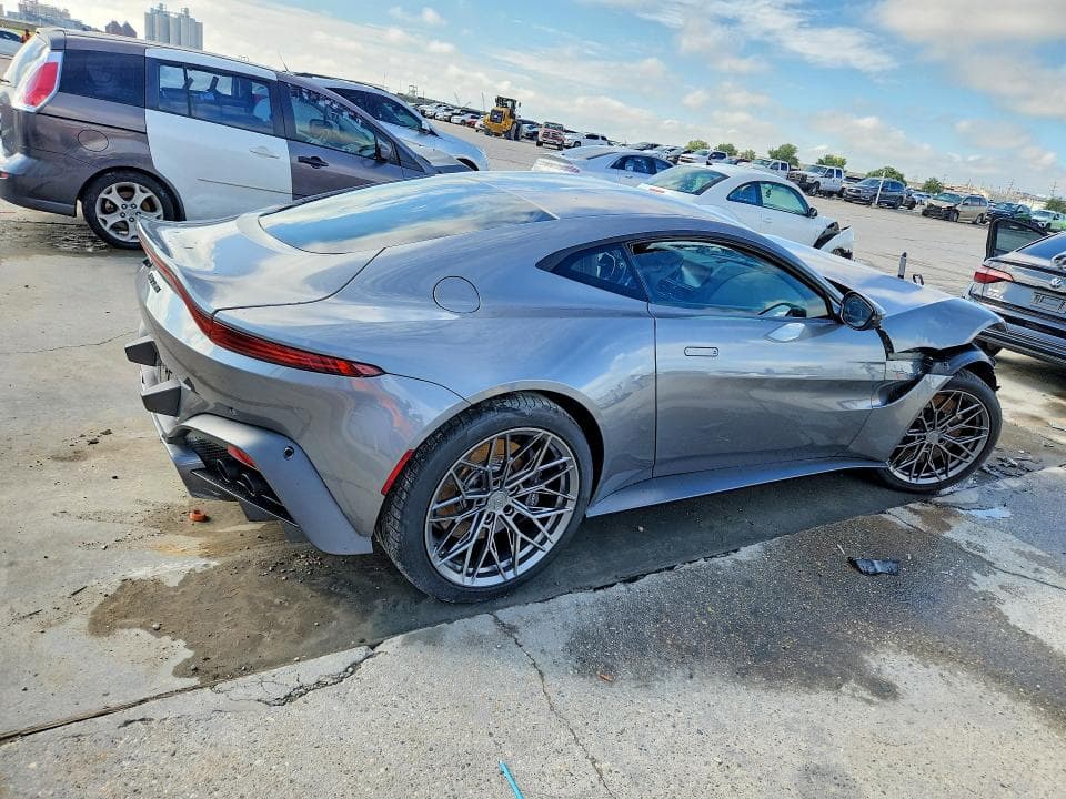 2020 ASTON MARTIN VANTAGE 3