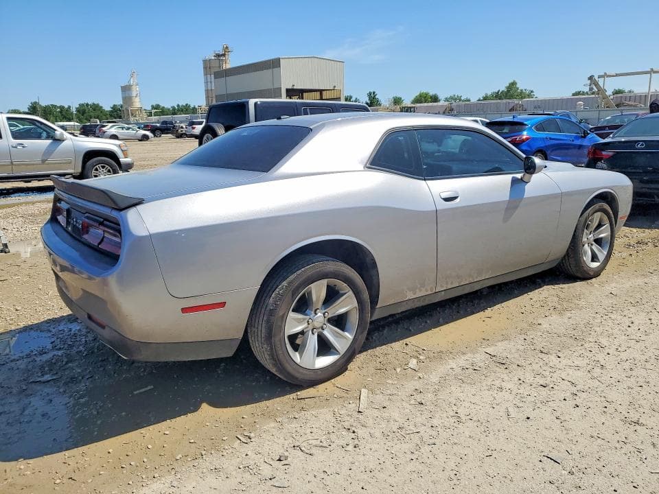 2018 DODGE CHALLENGER SXT 3