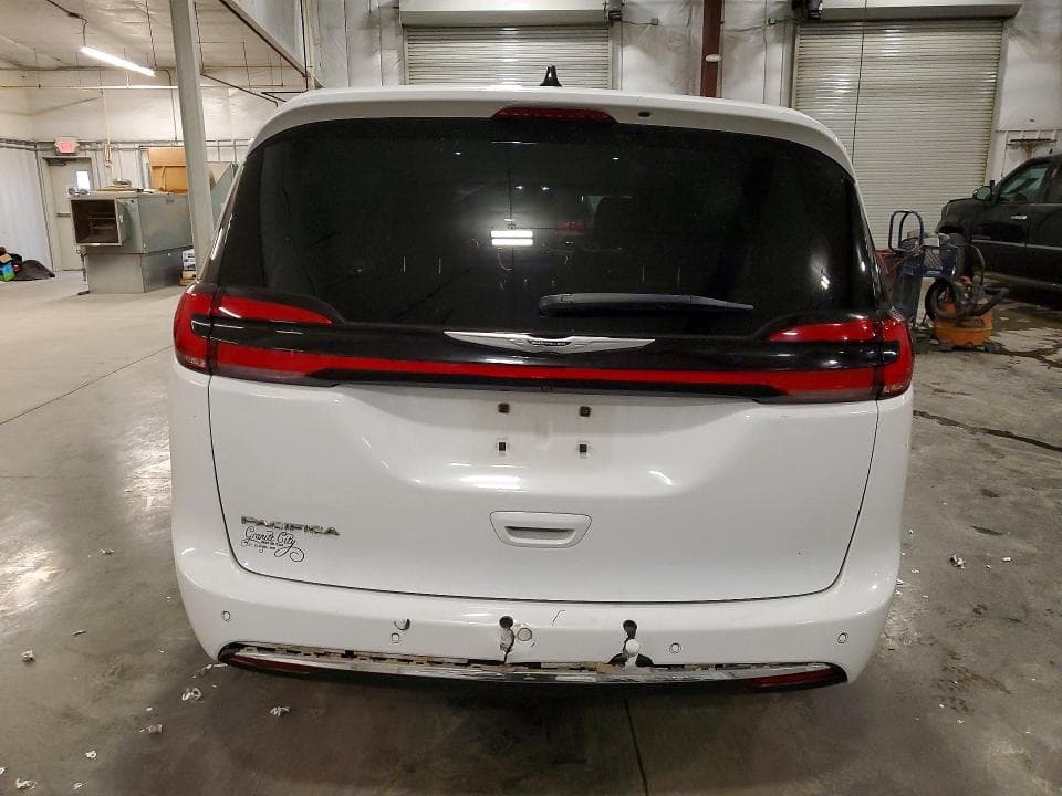 2023 CHRYSLER PACIFICA TOURING L 6