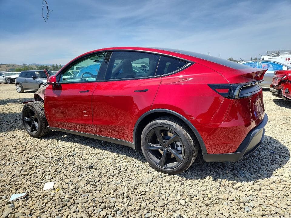 2026 TESLA MODEL Y 2