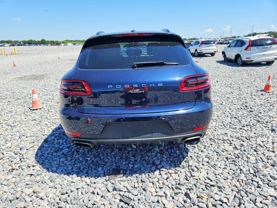 2018 PORSCHE MACAN 6