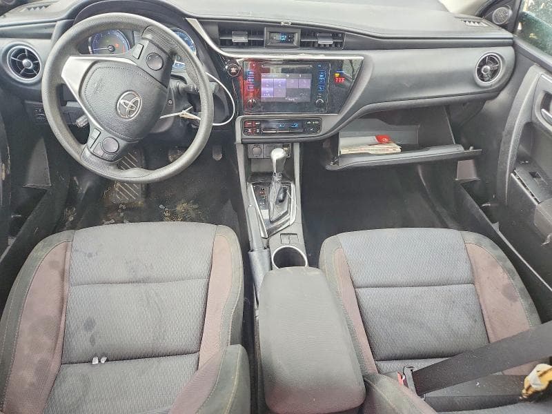 2019 TOYOTA COROLLA LE 8