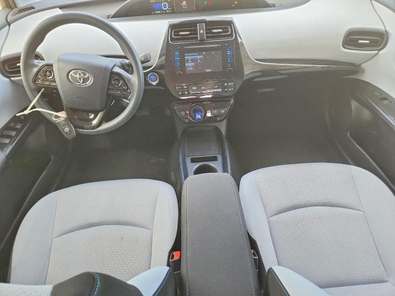 2019 TOYOTA PRIUS LE 8