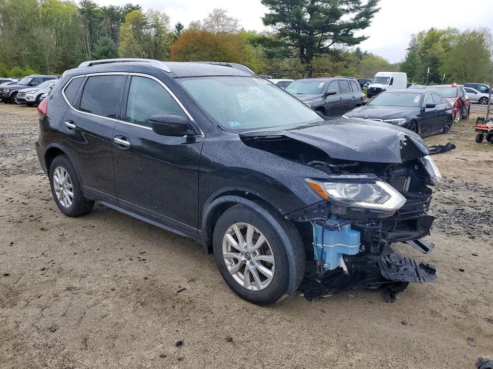 2018 NISSAN ROGUE SV 4