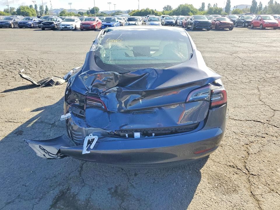 2023 TESLA MODEL 3 6