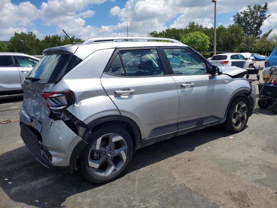 2024 HYUNDAI VENUE SEL 3