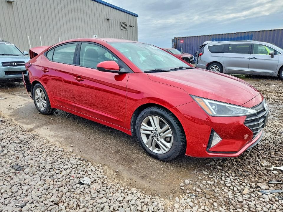 2019 HYUNDAI ELANTRA SEL 4