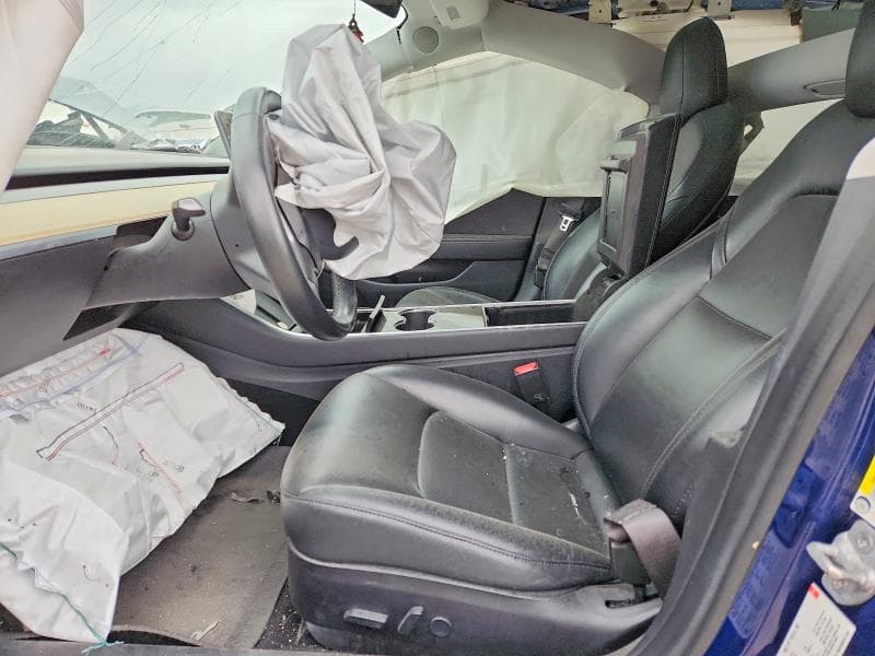 2018 TESLA MODEL 3 7
