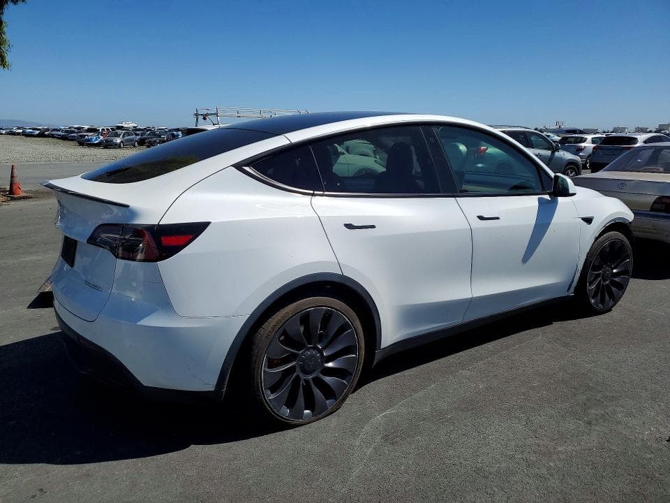 2023 TESLA MODEL Y 3
