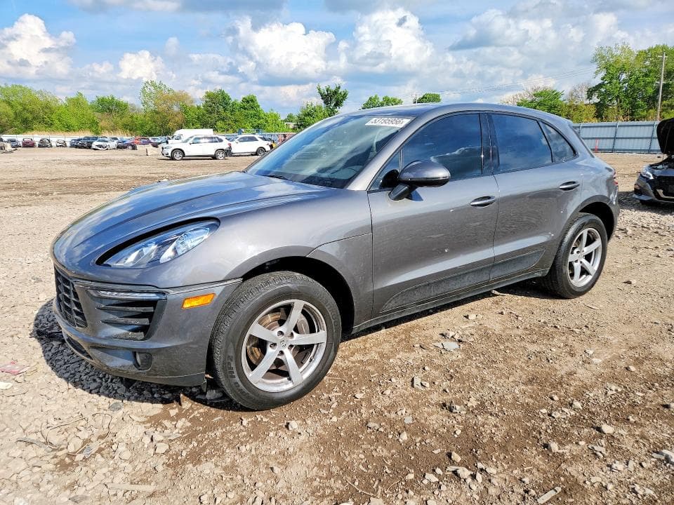 2017 PORSCHE MACAN - 1