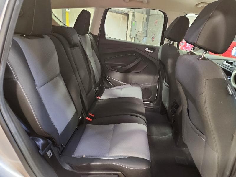 2017 FORD ESCAPE SE 11
