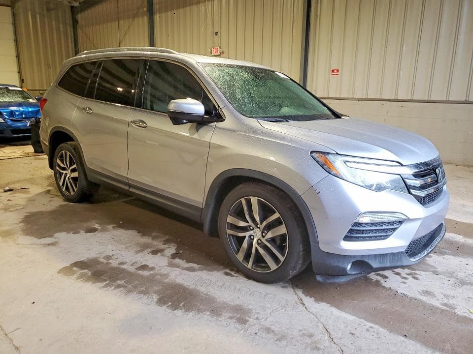 2018 HONDA PILOT TOURING 4
