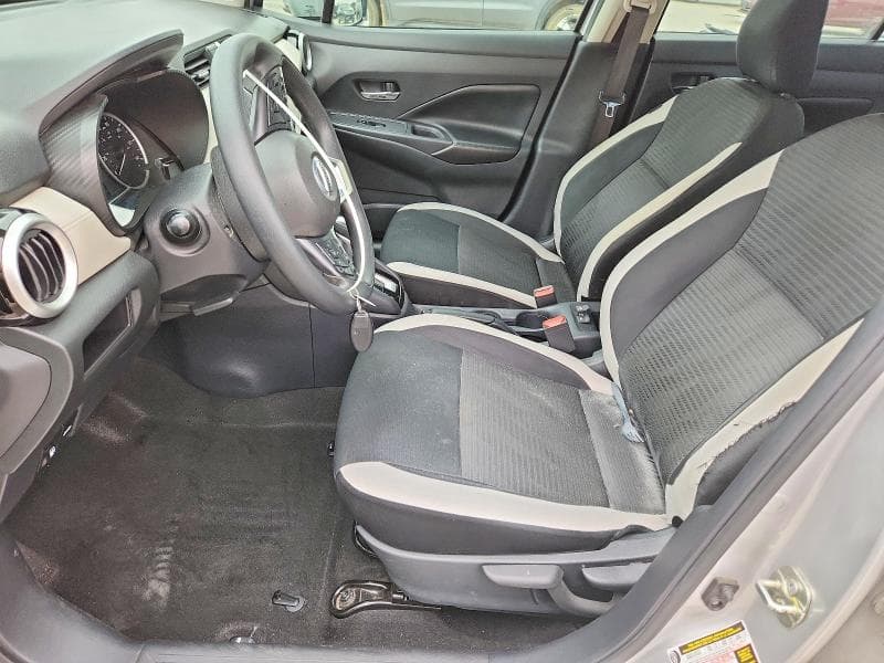 2020 NISSAN VERSA SV 7