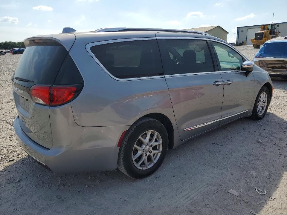 2020 CHRYSLER PACIFICA TOURING L 3