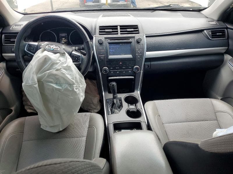 2017 TOYOTA CAMRY SE 8