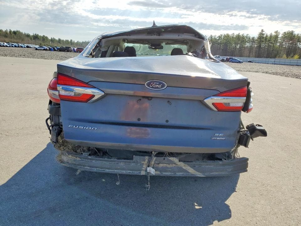 2020 FORD FUSION SE 6