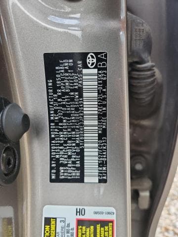 2018 TOYOTA COROLLA SE 12