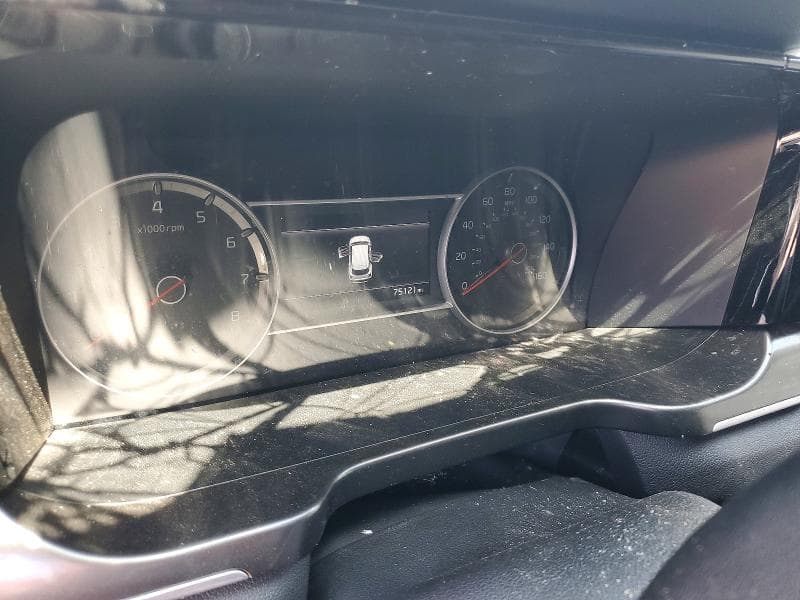 2022 KIA SORENTO LX 9
