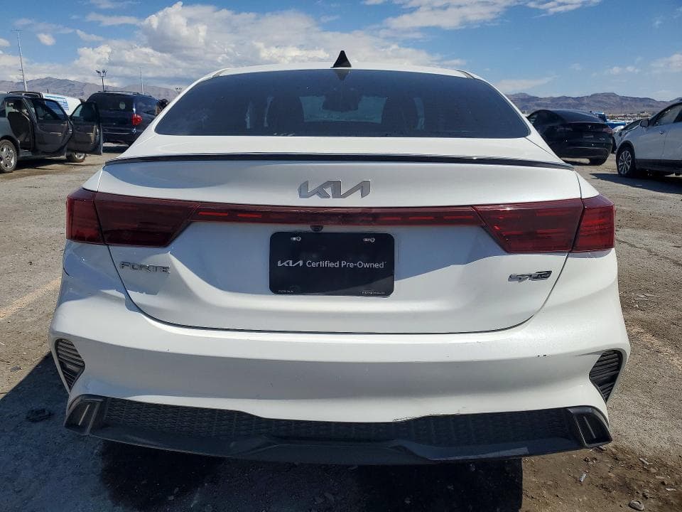 2023 KIA FORTE GT LINE 6