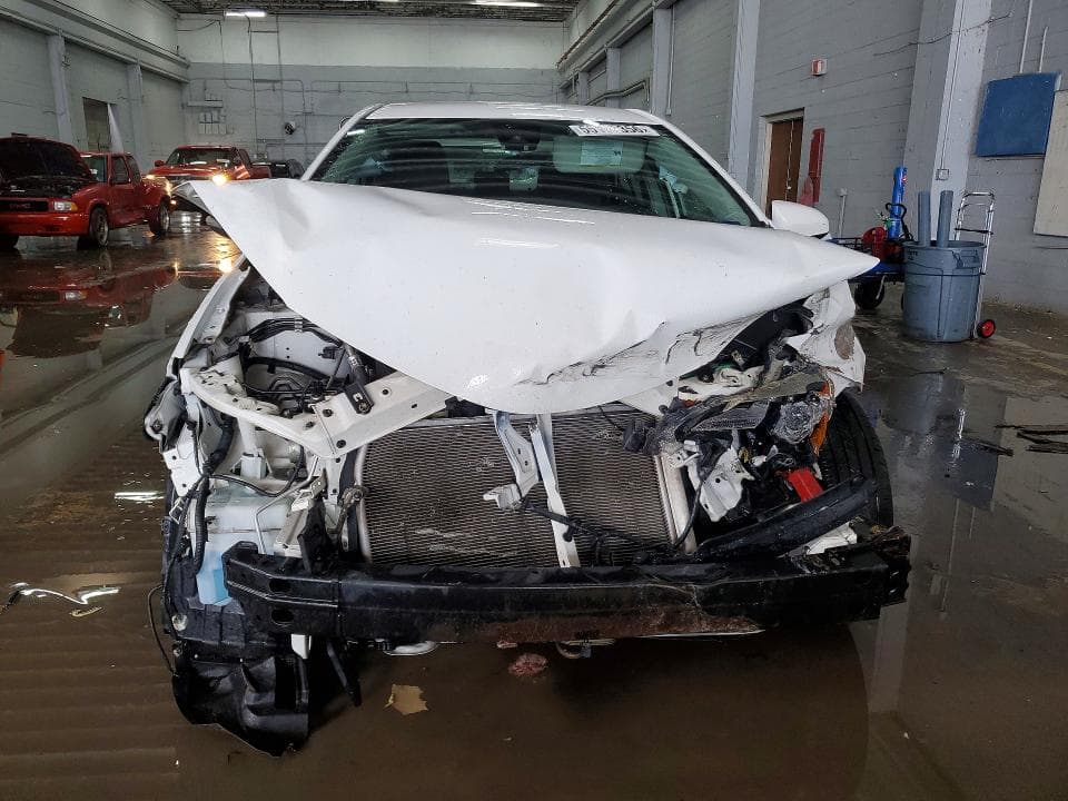 2017 TOYOTA COROLLA LE 5