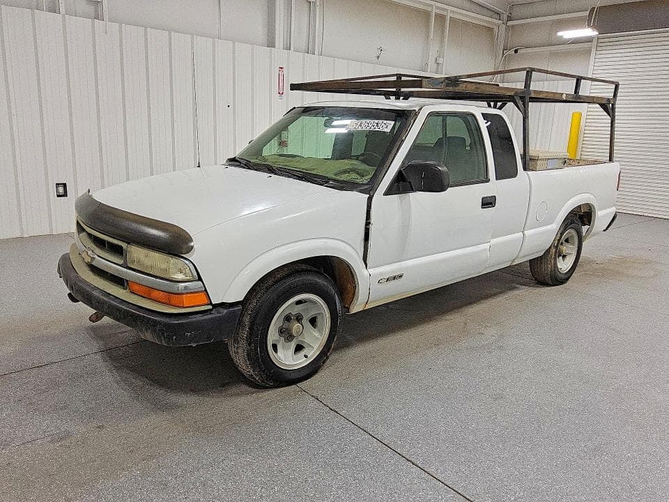 2000 CHEVROLET S10 - 1