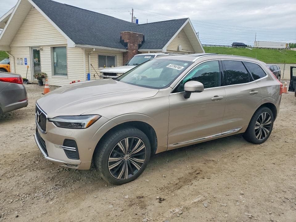 2023 VOLVO XC60 PLUS