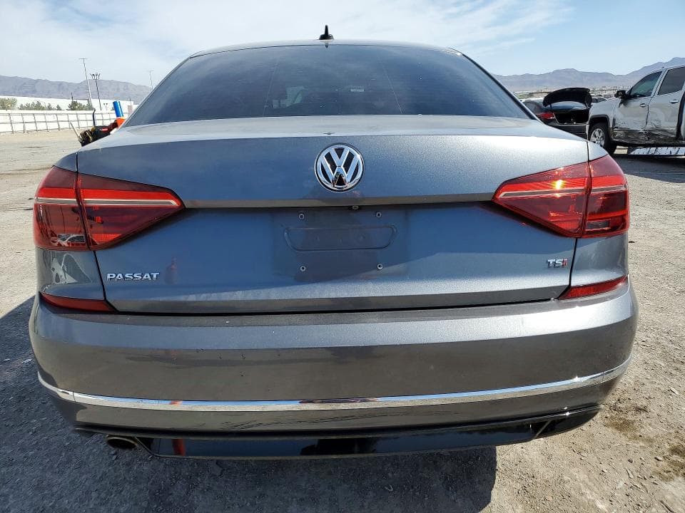 2018 VOLKSWAGEN PASSAT S 6