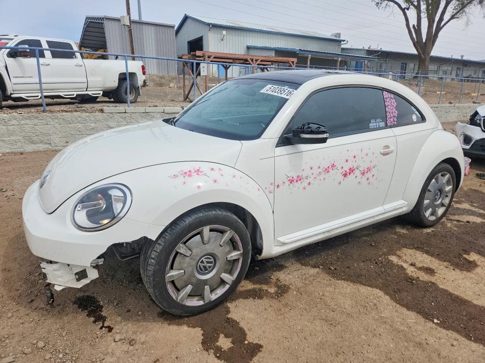 2013 VOLKSWAGEN BEETLE
