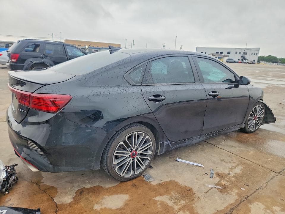 2022 KIA FORTE GT 3