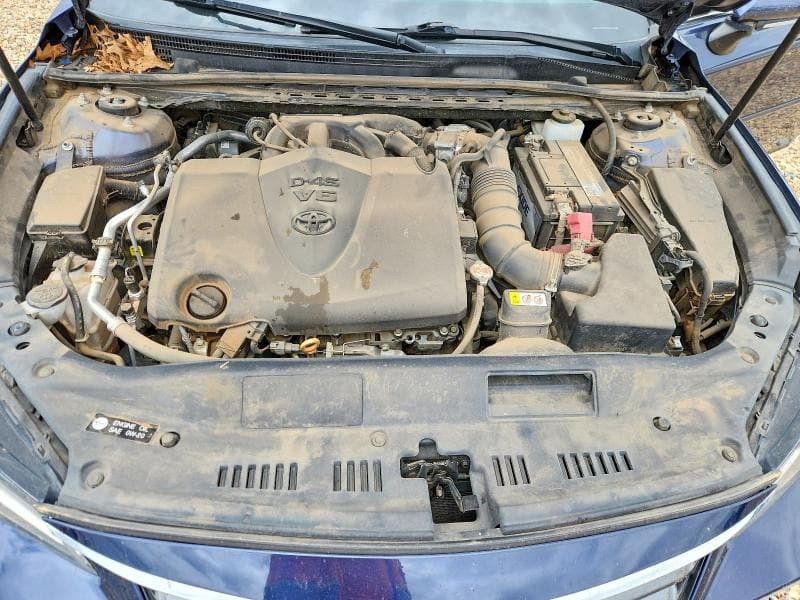 2019 TOYOTA AVALON LIMITED 11