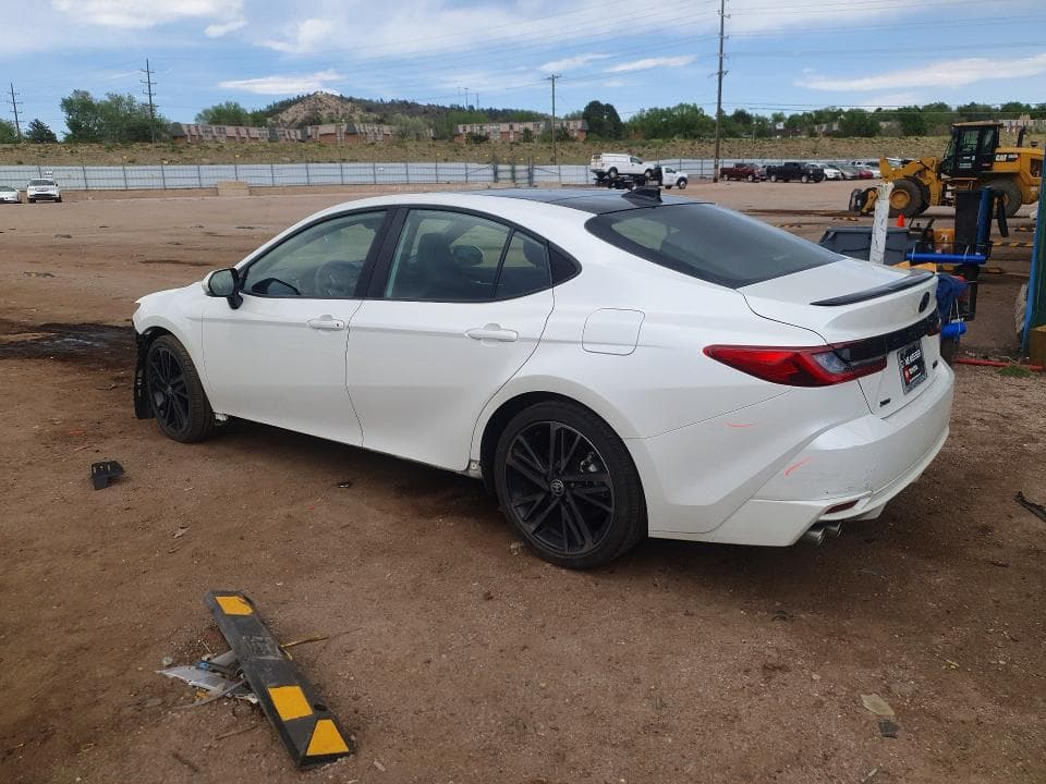 2025 TOYOTA CAMRY XSE 2