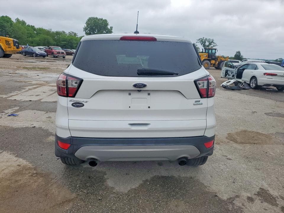 2017 FORD ESCAPE SE 6