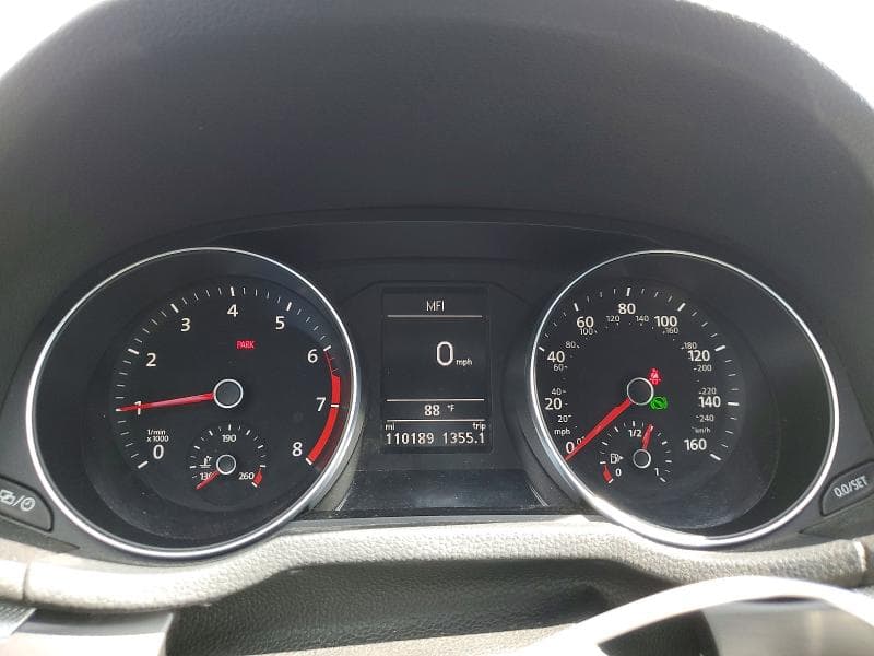 2018 VOLKSWAGEN PASSAT S 9