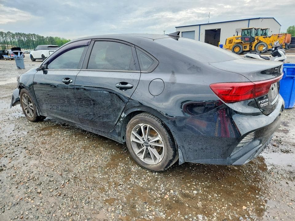 2022 KIA FORTE LXS 2