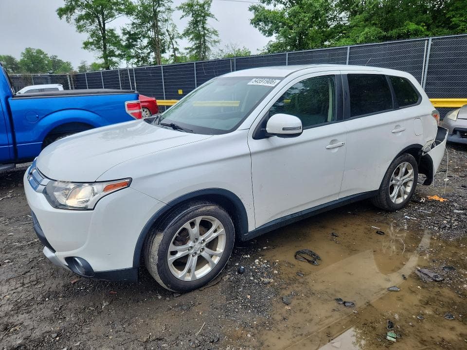 2015 MITSUBISHI OUTLANDER SE - 1