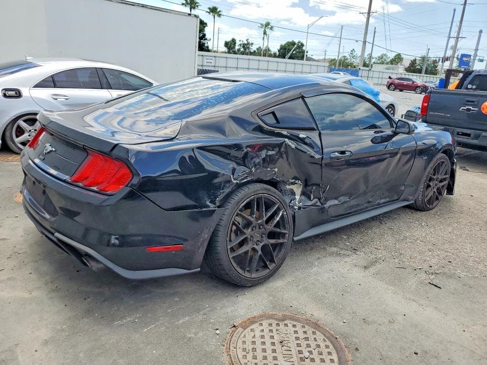 2018 FORD MUSTANG 3