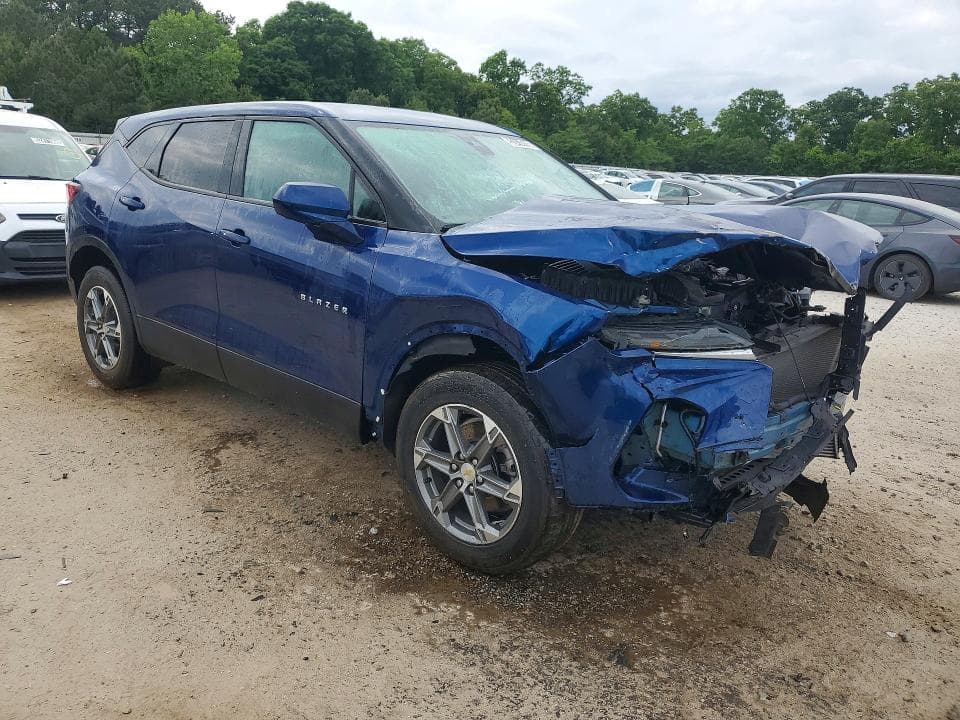 2023 CHEVROLET BLAZER 2LT 4