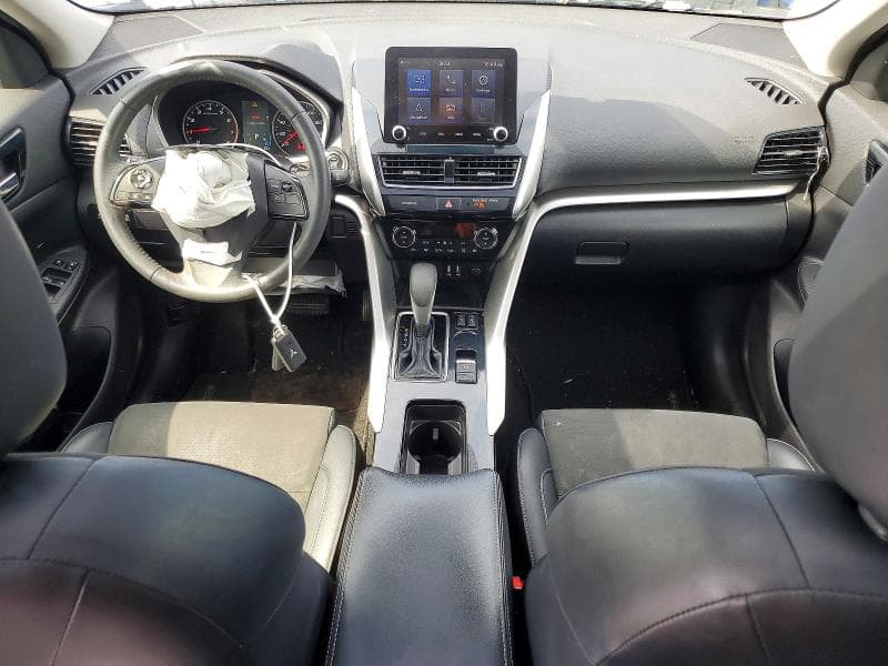 2022 MITSUBISHI ECLIPSE CROSS SE 8