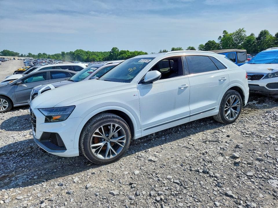 2021 AUDI Q8 - 1