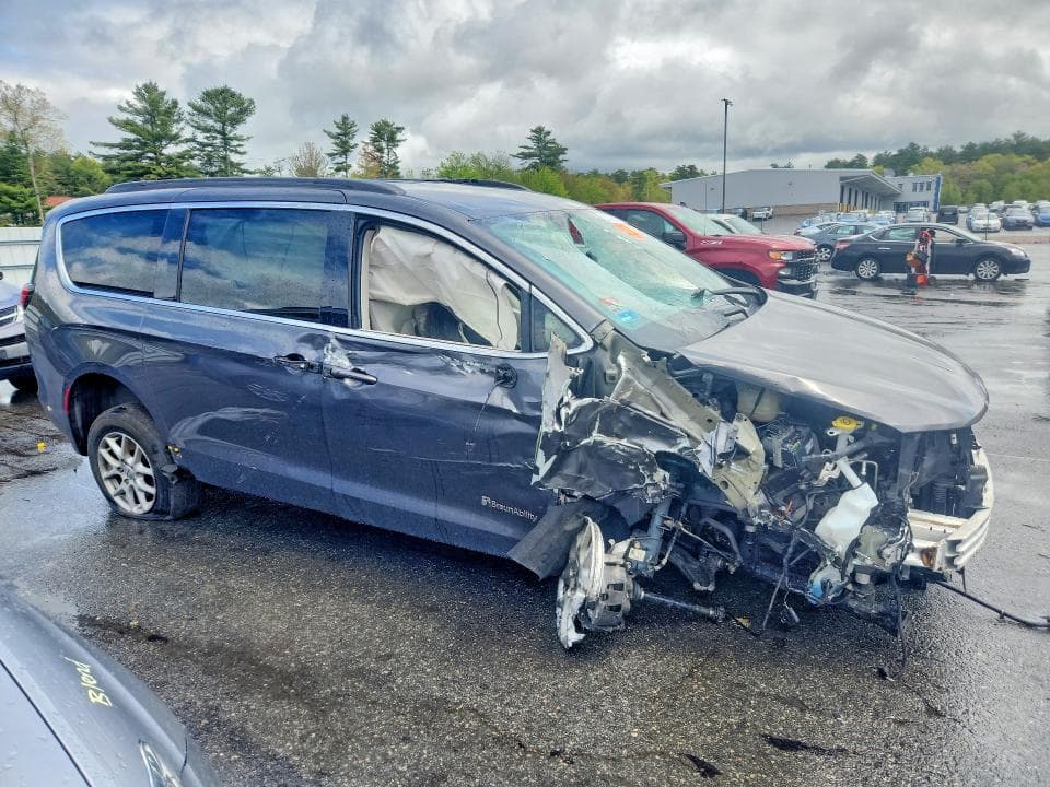 2021 CHRYSLER VOYAGER LXI 4