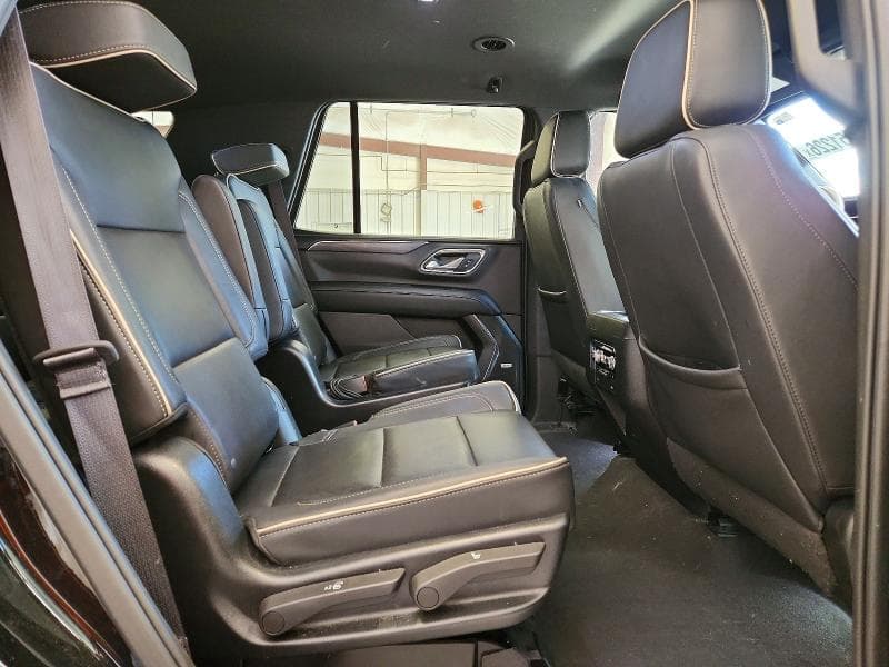 2023 GMC YUKON SLT 11