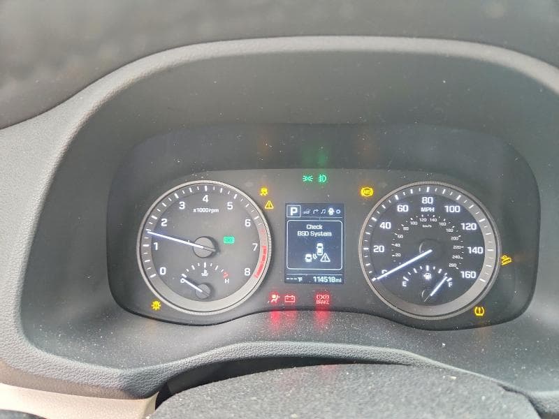 2017 HYUNDAI TUCSON SE PLUS 9